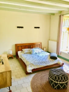 chambre confortable avec lit 2 places