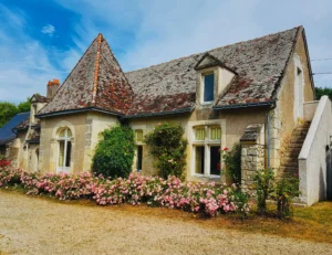 Extérieur du gite avec jardin